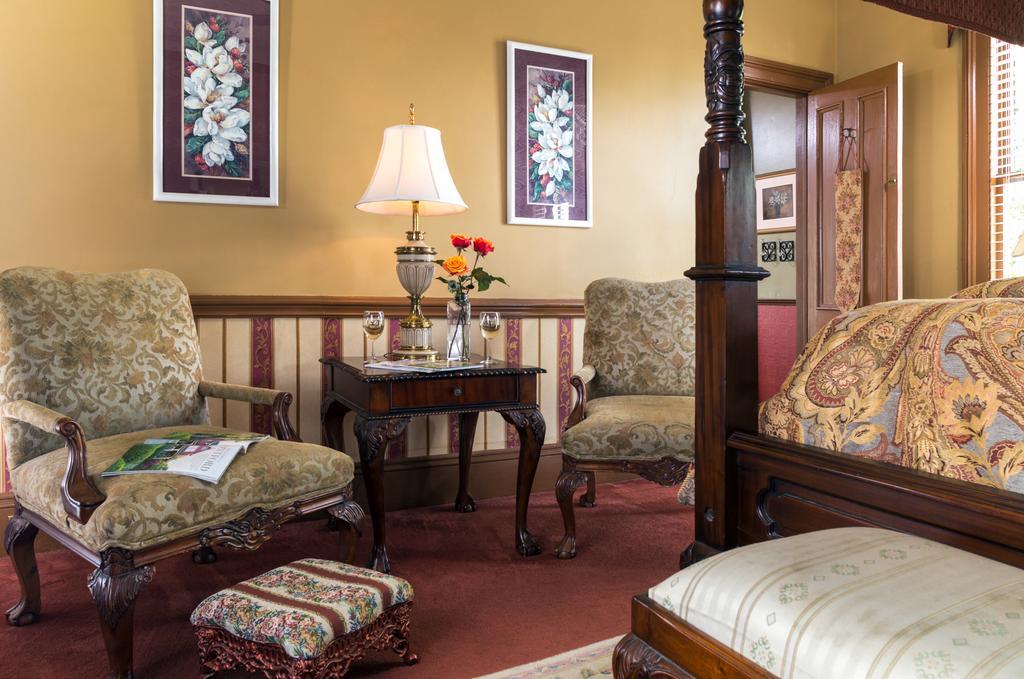 The Aerie Bed and Breakfast New Bern Buitenkant foto