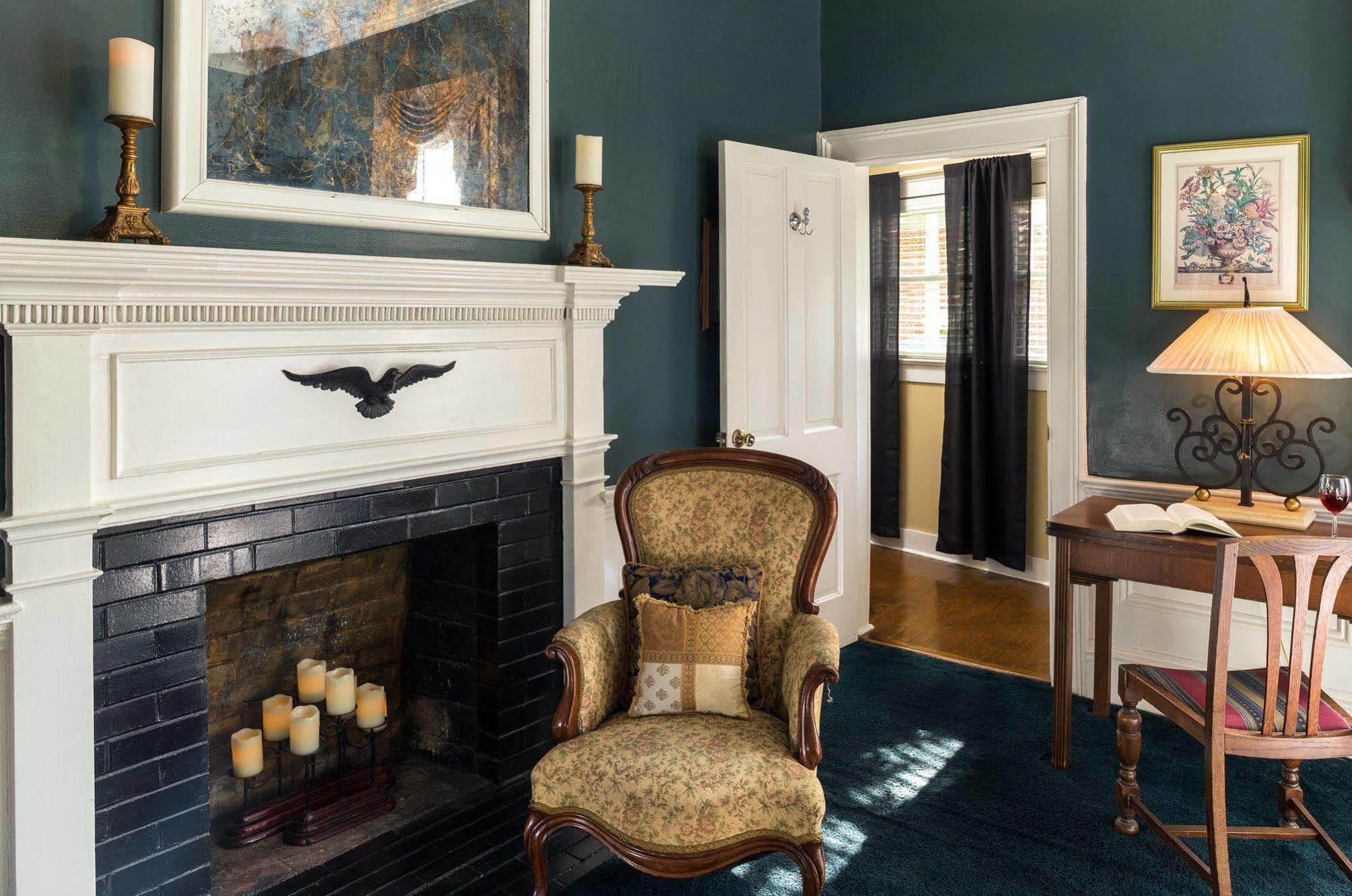 The Aerie Bed and Breakfast New Bern Buitenkant foto