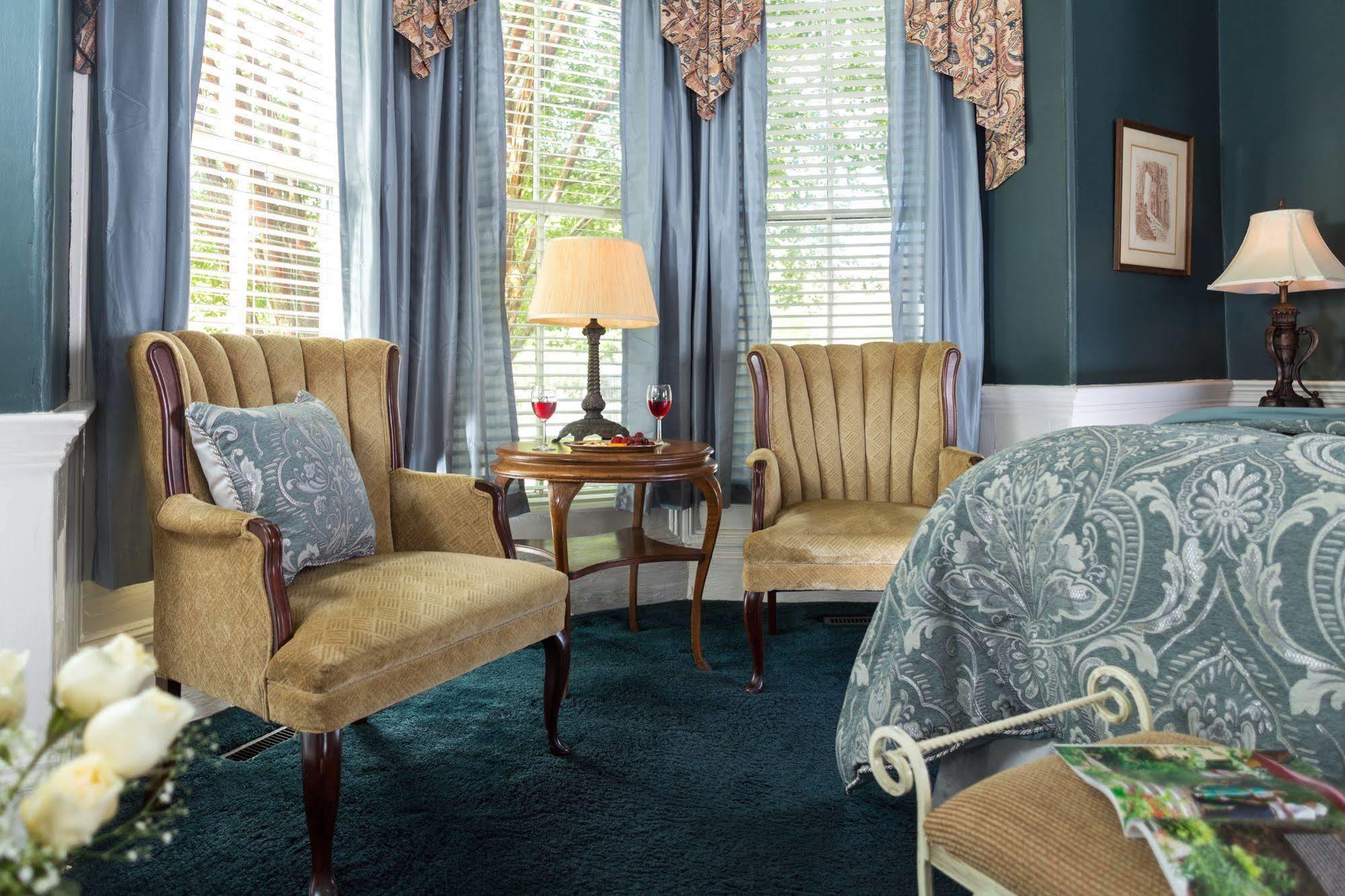 The Aerie Bed and Breakfast New Bern Buitenkant foto